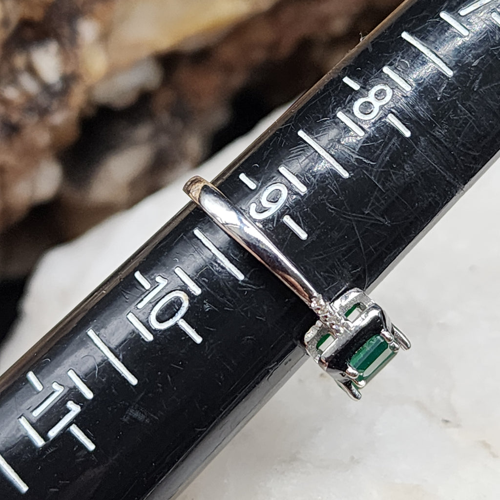 Tha Wander Days / 9.3 / Designer Jewelry Natural Green Chalcedony Unique Hypoallergenic Silver 925 Ring Gift for Lady