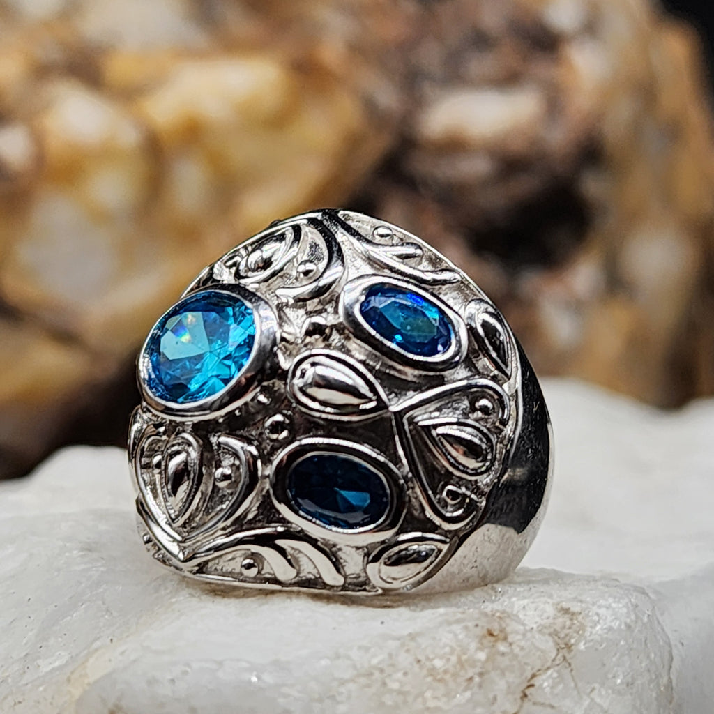 OCEAN STINGRAY / 7.5 / Designer Jewelry Blue Topaz Gemstones Unique Ring Hypoallergenic Silver 925 Ring Gift for Momen