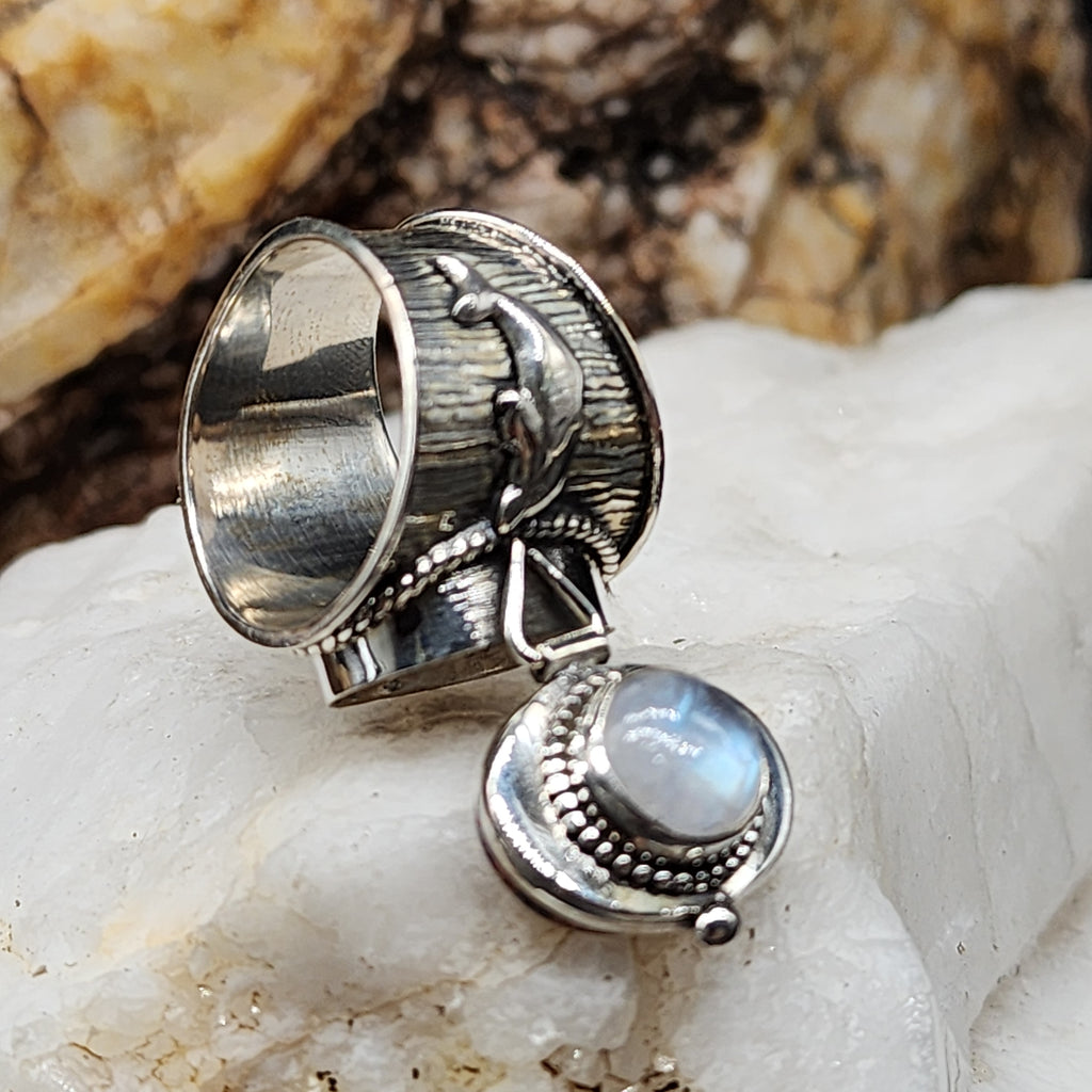 Moon Beast / 7.8 / Designer Jewelry Moonstone Gem Unique Ring Hypoallergenic Silver 925 Ring Gift for Momen