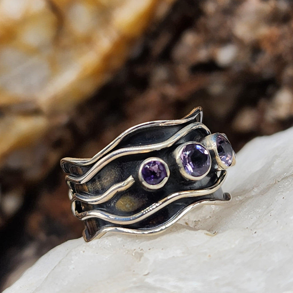 Laid-back UK Bride / 7.5