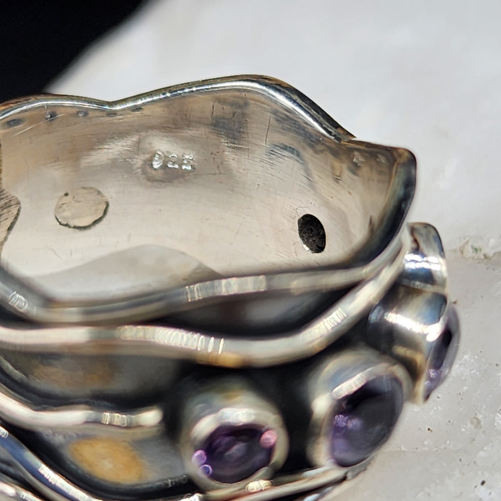 Laid-back UK Bride / 7.5