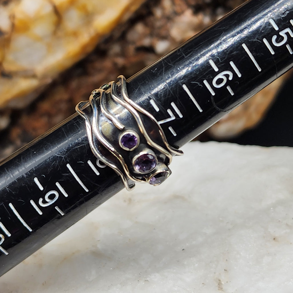 Laid-back UK Bride / 7.5