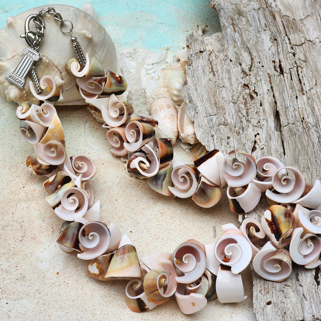 PURE WATTERS / Natural Ocean Shells Seashell Neckless Natural Shell Centerpiece Elegant Handmade Jewelry Perfect Gift for Her