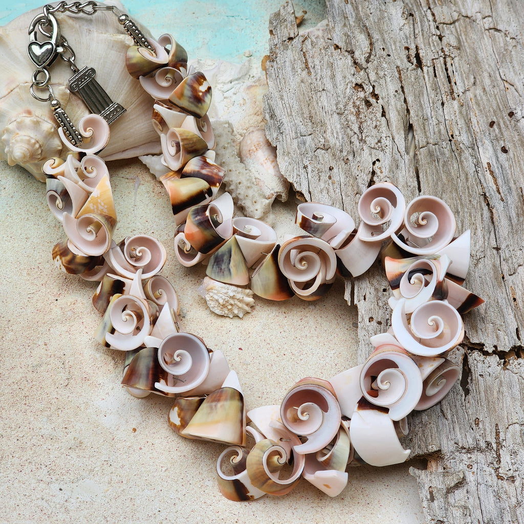 PURE WATTERS / Natural Ocean Shells Seashell Neckless Natural Shell Centerpiece Elegant Handmade Jewelry Perfect Gift for Her