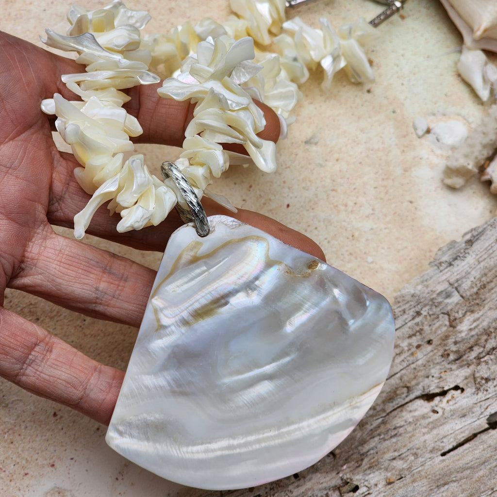 WRECK BAR / Designer Jewelry Large Ocean Shell Necklace Shell Mother Of Pearl Stone Necklace Boho Seashell Mermade Necklace