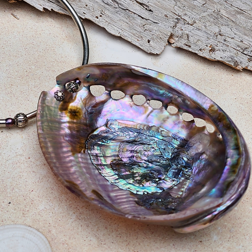 X MER CAMILLA / Designer Jewelry Large Ocean Shell Necklace Shell Mother Of Pearl Stone Necklace Black Tahitian Pearl Necklace