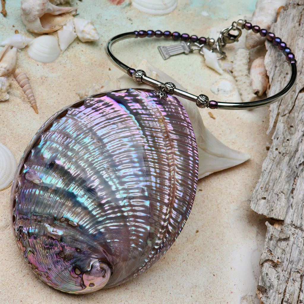 X MER CAMILLA / Designer Jewelry Large Ocean Shell Necklace Shell Mother Of Pearl Stone Necklace Black Tahitian Pearl Necklace