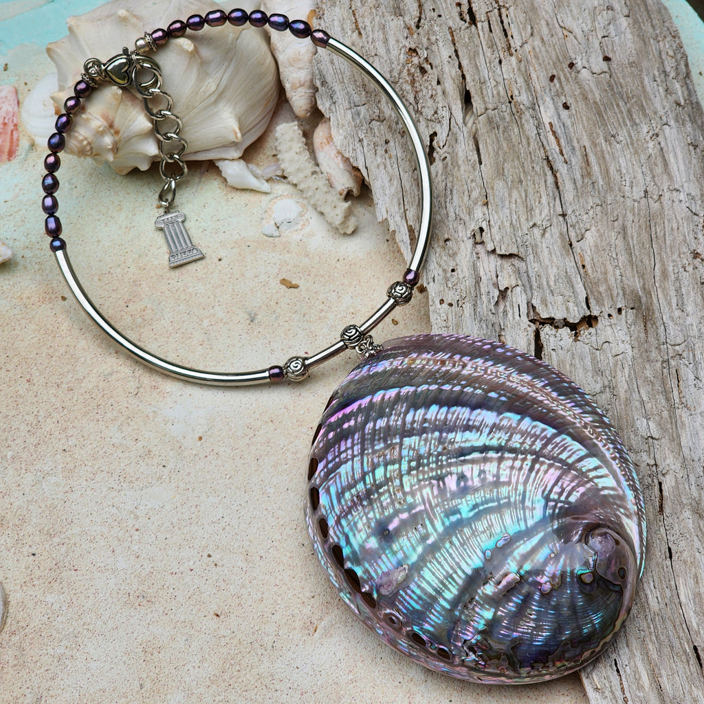 X MER CAMILLA / Designer Jewelry Large Ocean Shell Necklace Shell Mother Of Pearl Stone Necklace Black Tahitian Pearl Necklace