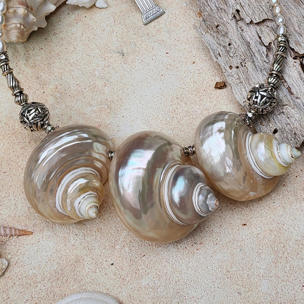 Florida Springs / Designer Mermade Jewelry Large Ocean Shell Necklace Shell Mother Of Pearl Stone Necklace Boho Seashell Necklace