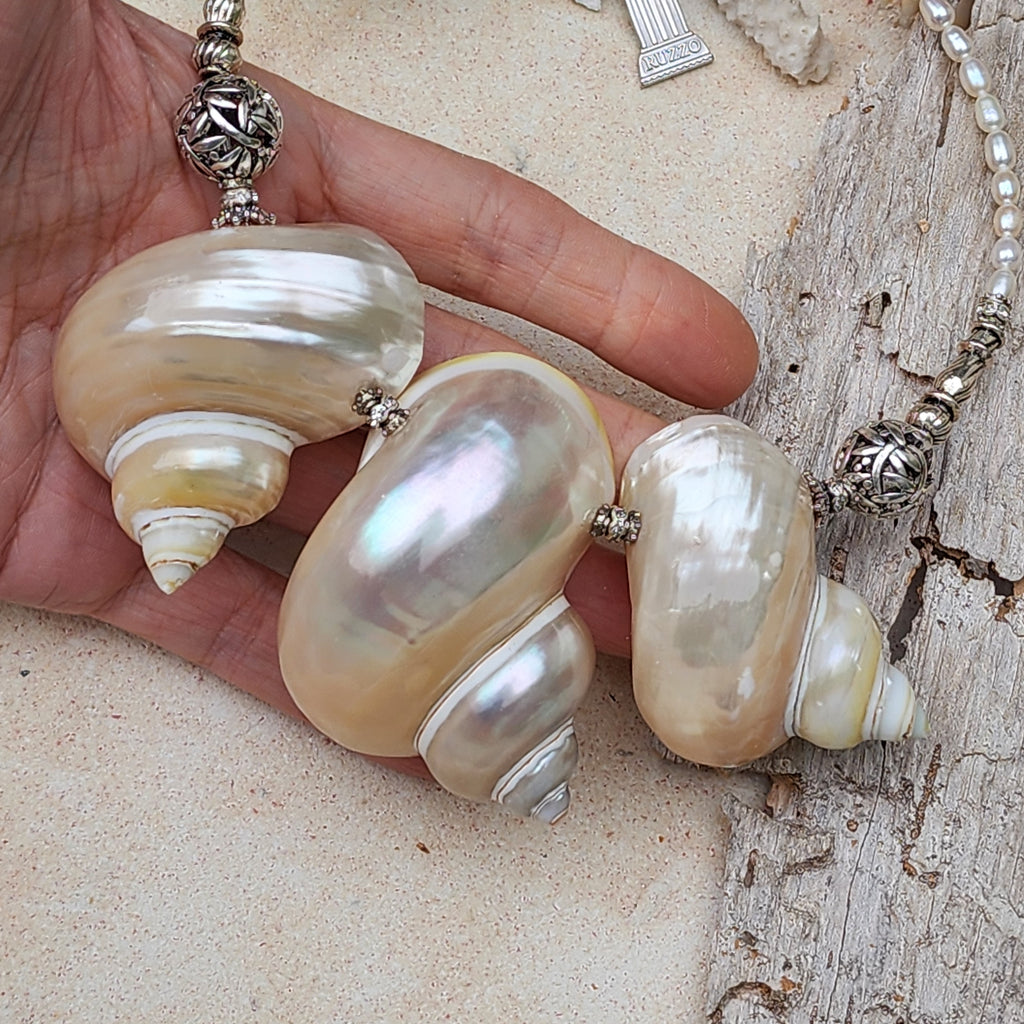 Florida Springs / Designer Mermade Jewelry Large Ocean Shell Necklace Shell Mother Of Pearl Stone Necklace Boho Seashell Necklace