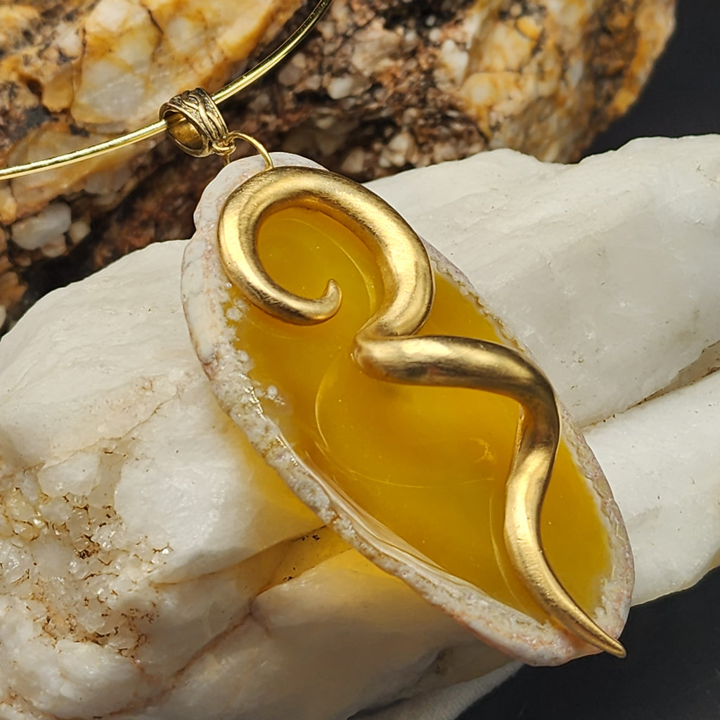 MY HONEY / Artisan Boho Necklace Designer Jewelry Vintage Gold Pendant Natural Agate Stone Simple Necklace Gift For Women