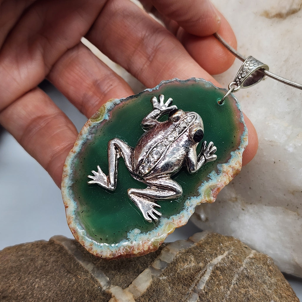 Everglades / Artisan Boho Necklace Designer Jewelry Silver Frog Pendant Natural Green Agate Stone Unique Necklace Gift For Lady