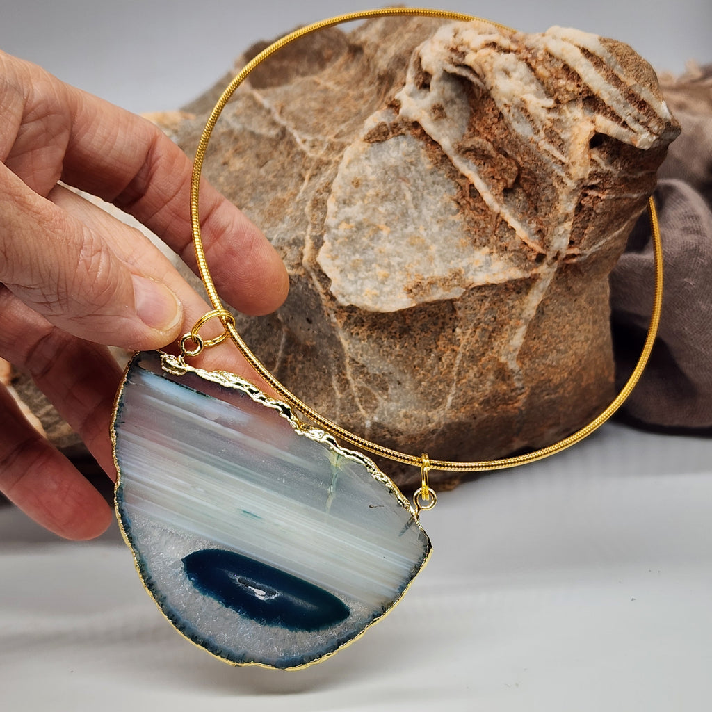 Grey Mist / Artisan Boho Necklace Designer Jewelry Vintage Gold Pendant Natural Agate Stone Simple Necklace Gift For Women