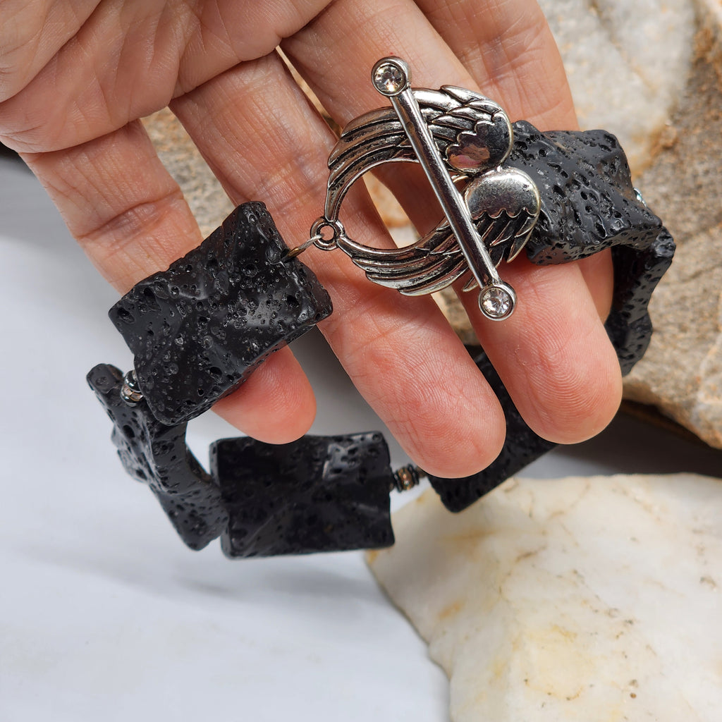 Crystal Eagle / Dwsigner Mens Bracelet Size 9.5 Mens Jewelry Eagle Clasp Lava Stone Mens