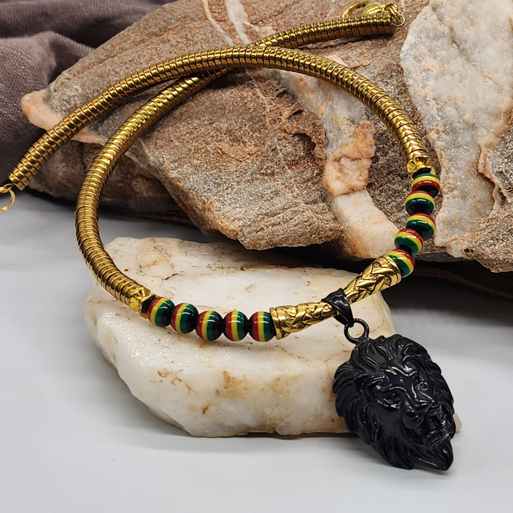 Irieshun / Boho Men's Necklace Chocker Black Rasta Lion Big Pendant Men's Beaded Necklace
