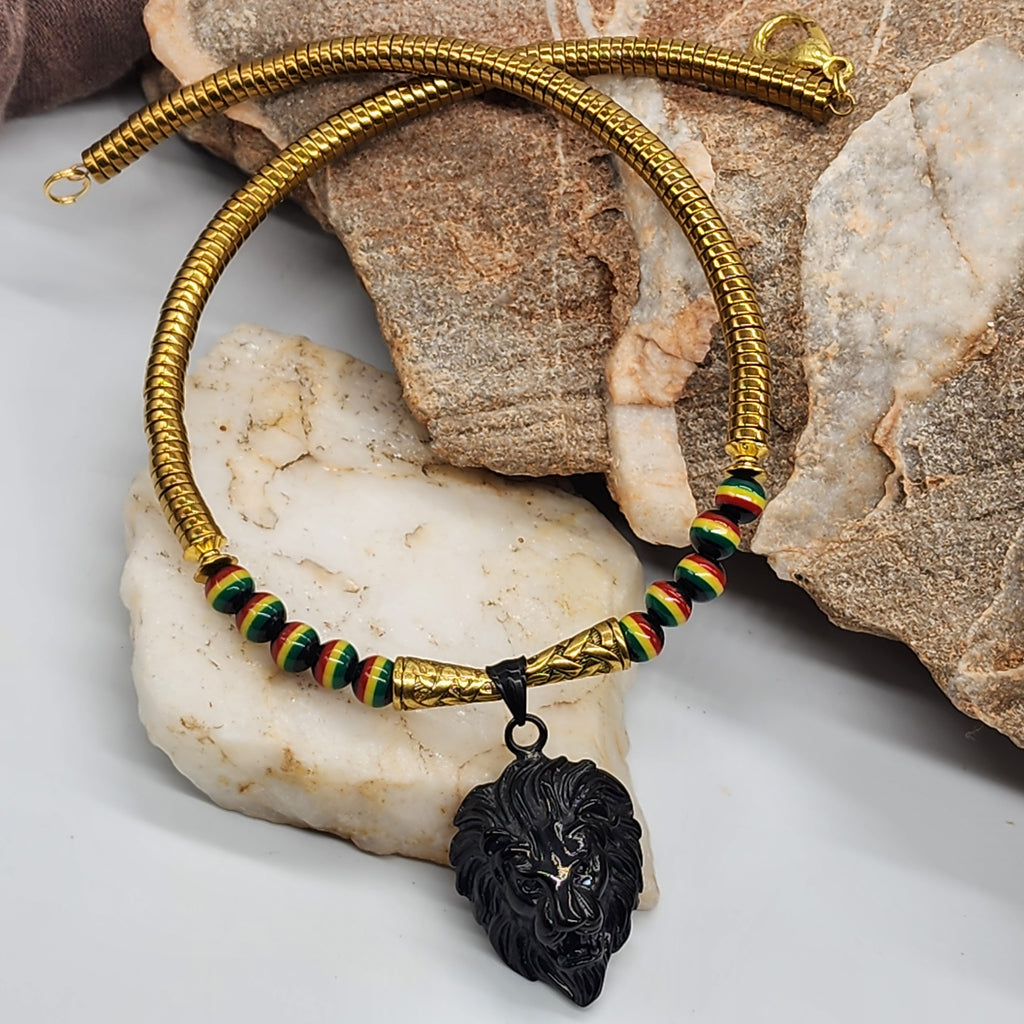 Irieshun / Boho Men's Necklace Chocker Black Rasta Lion Big Pendant Men's Beaded Necklace