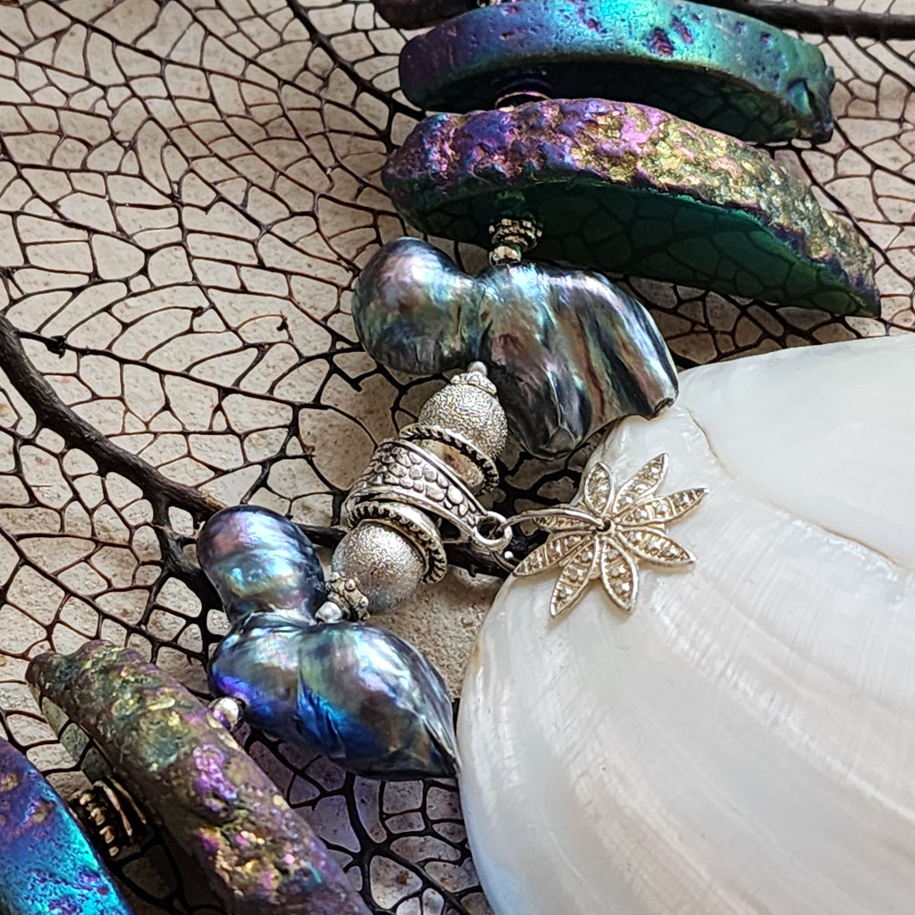 Over Horizon / Designer Jewelry Large Ocean  Big Shell Necklace Mother Of Pearl Necklace Baroque Pearl  Black Tahitian Pearl