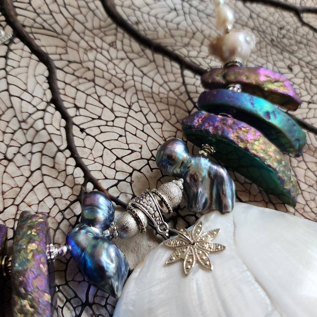 Over Horizon / Designer Jewelry Large Ocean  Big Shell Necklace Mother Of Pearl Necklace Baroque Pearl  Black Tahitian Pearl