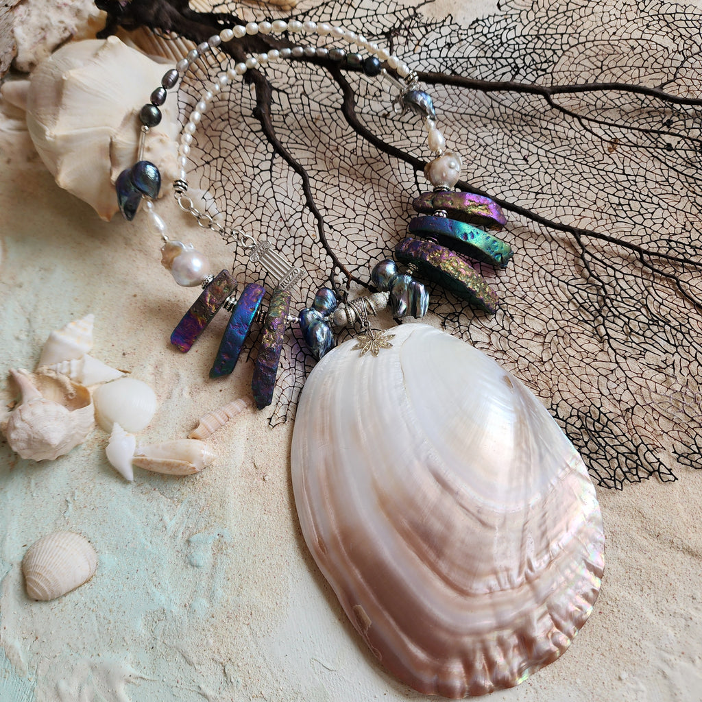 Over Horizon / Designer Jewelry Large Ocean  Big Shell Necklace Mother Of Pearl Necklace Baroque Pearl  Black Tahitian Pearl