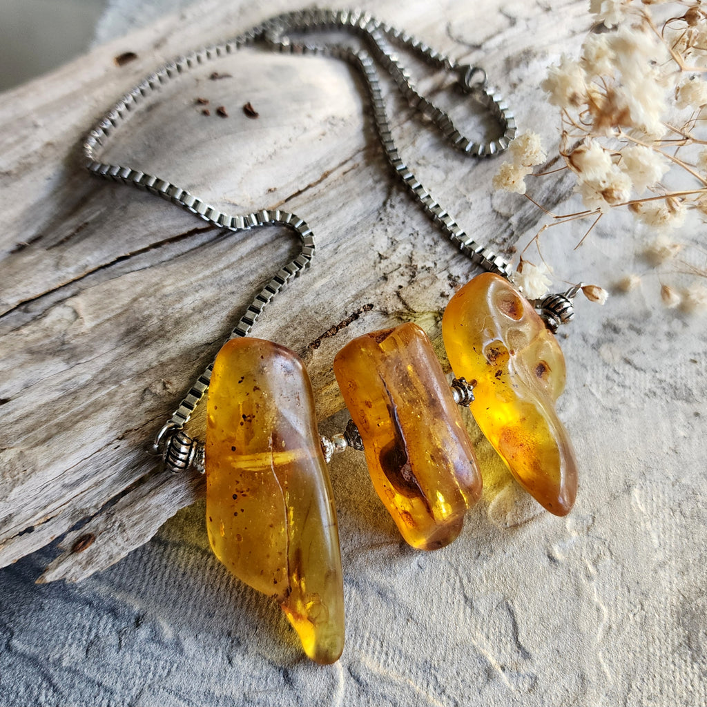 Ivanka / Designer Jewelry Raw Amber Stone Pendant Hypoallergenic Surgical Steel Necklace with Natural Amber Gift for Momen