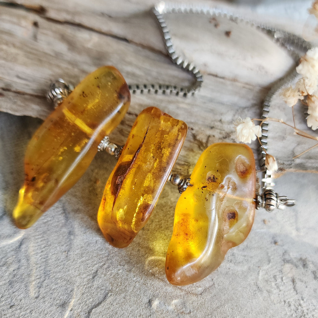 Ivanka / Designer Jewelry Raw Amber Stone Pendant Hypoallergenic Surgical Steel Necklace with Natural Amber Gift for Momen