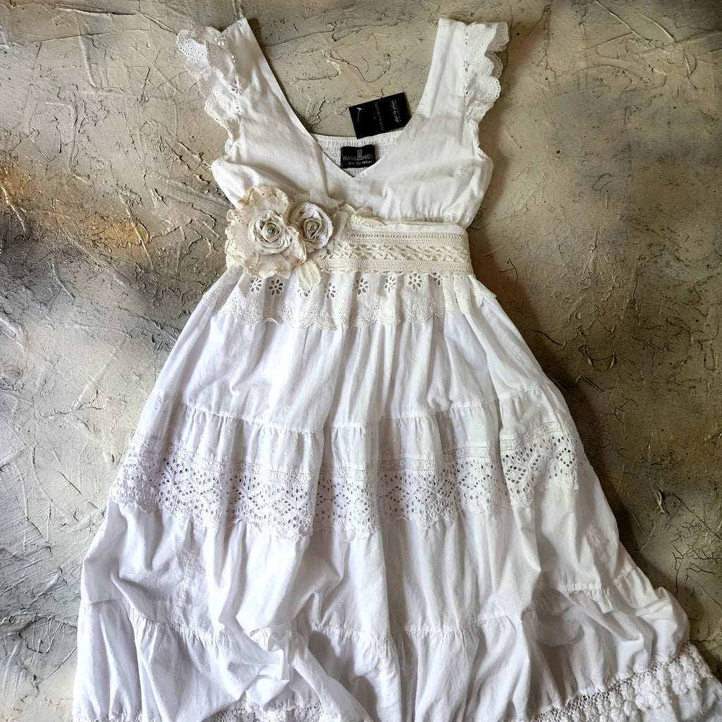 Spread Love Rose / Designer Maxi Dress size L/M Vintage Lace Edwardian Off-White Cotton Magnolia Belt Flower
