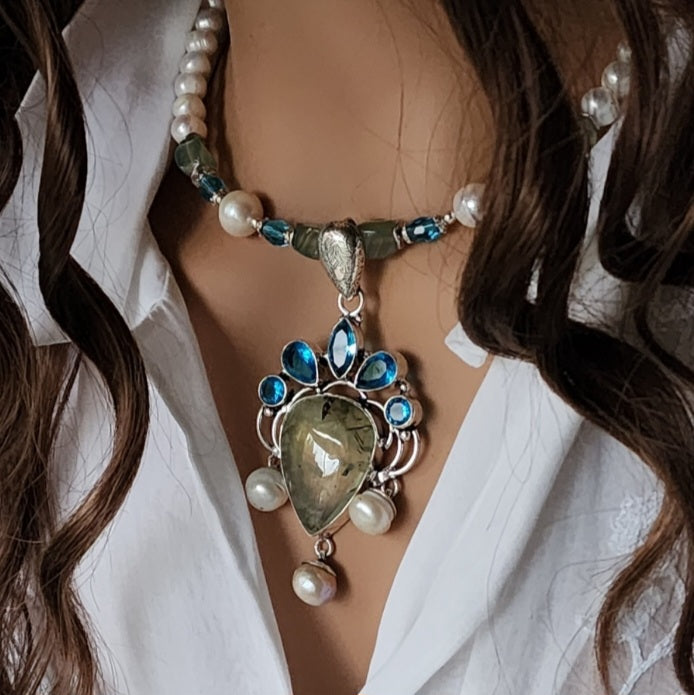 Bohemian Queen / Designer Jewelry Silver Pendant Genuine Prehnite Freshwater Pearls Necklace Boho Artisan Jewelry Gift for Lady