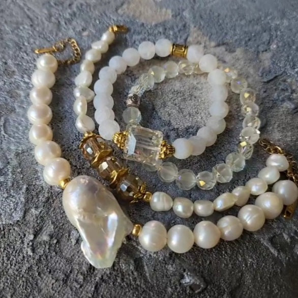 Here She Is / Most Popular Jewelry Silver Gold Bracelets Set Natural Pearls Hypoallergenic Bracelet Gift For Women