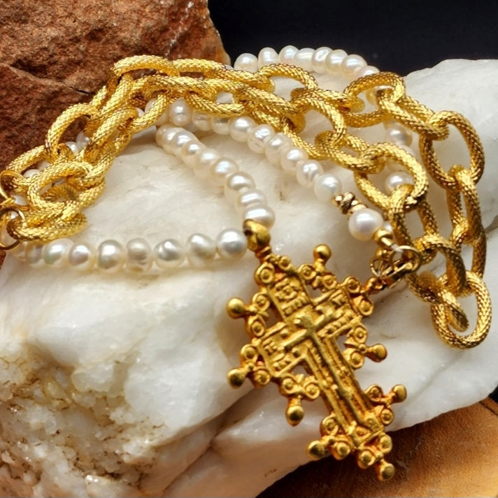 Guardian Of The Galleon / Gold Cross Genuine Freshwater Pearls Designer Jewelry Trendy Choker Hypoallergic Chain Gift For Lady