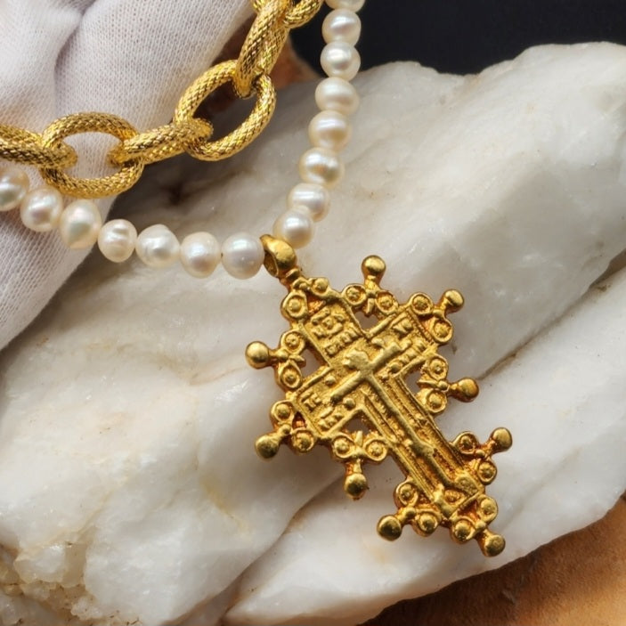 Guardian Of The Galleon / Gold Cross Genuine Freshwater Pearls Designer Jewelry Trendy Choker Hypoallergic Chain Gift For Lady