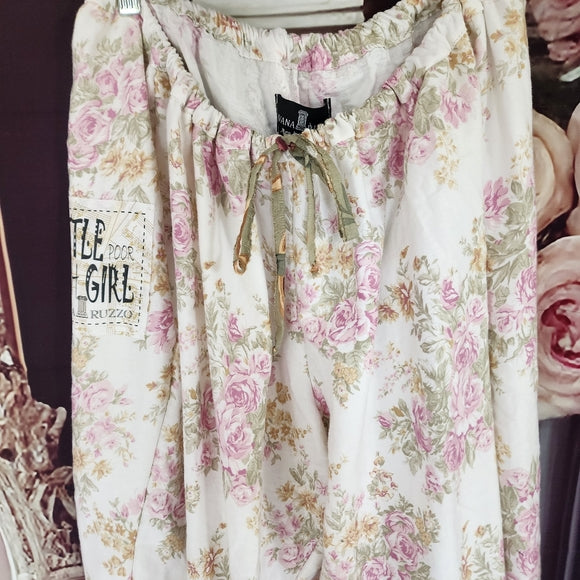 Bloom / Victorian Jabot Upcycled Vintage Lace European Cotton Floral Cat Appliqué Shabby Concept Store Avangard