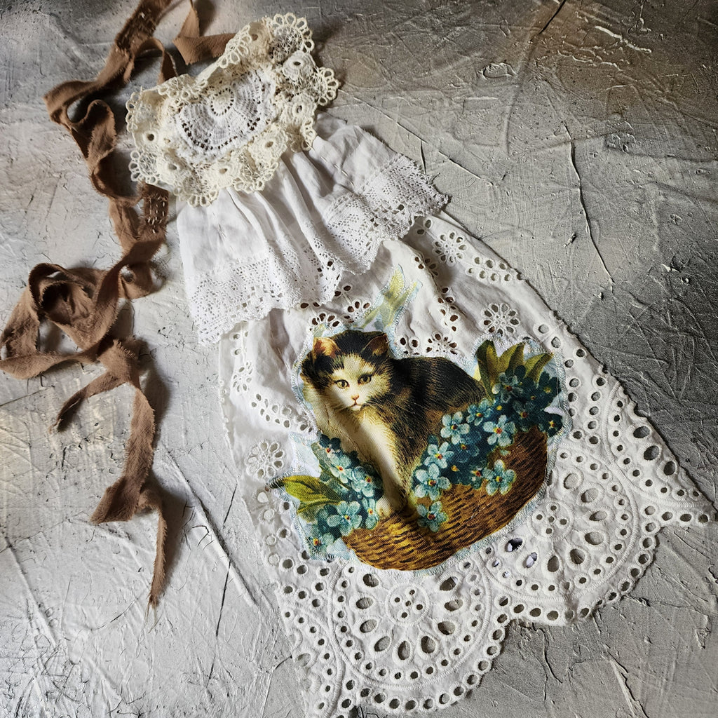 Shabbychic Cat/ Victorian ShabbyJabot Ruffle Pants Rose Print Like Boho Print madnolia Rose Concept Store Avangard
