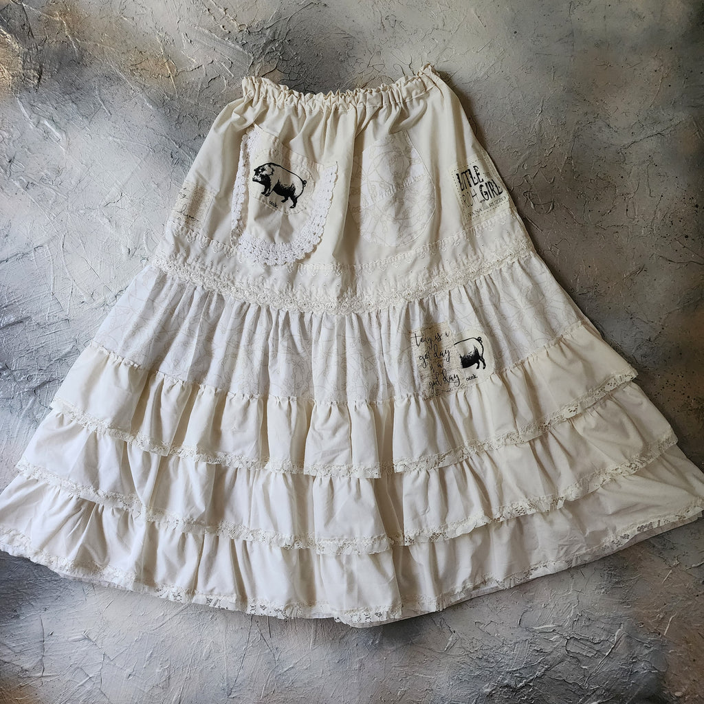 OINK OINK / Designer Maxi Skirt Boho Vintage Boro Patchwork Upcycled Antique Lace Sustainable Off-White Cotton Ruffle Skirt