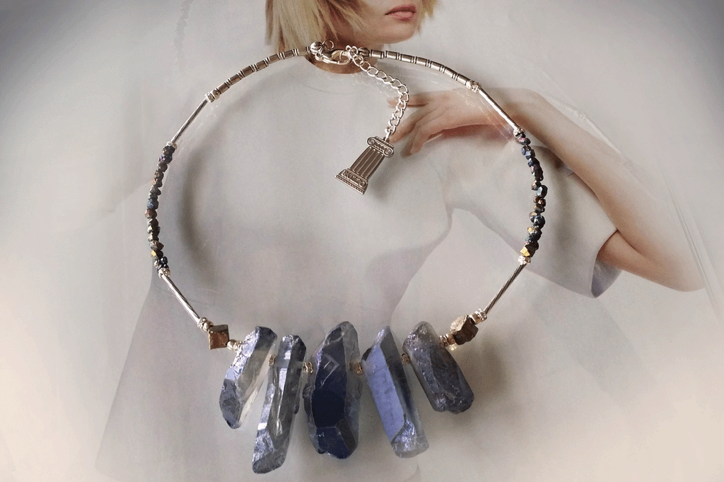 W / The Spirit Guide