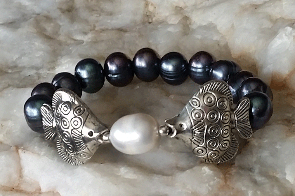 Kiss / Designer Jewelry Silver Bracelet Fish Natural Black Pearls Hypoallergenic Jewelry Most Popular Jewelry Gift For Women