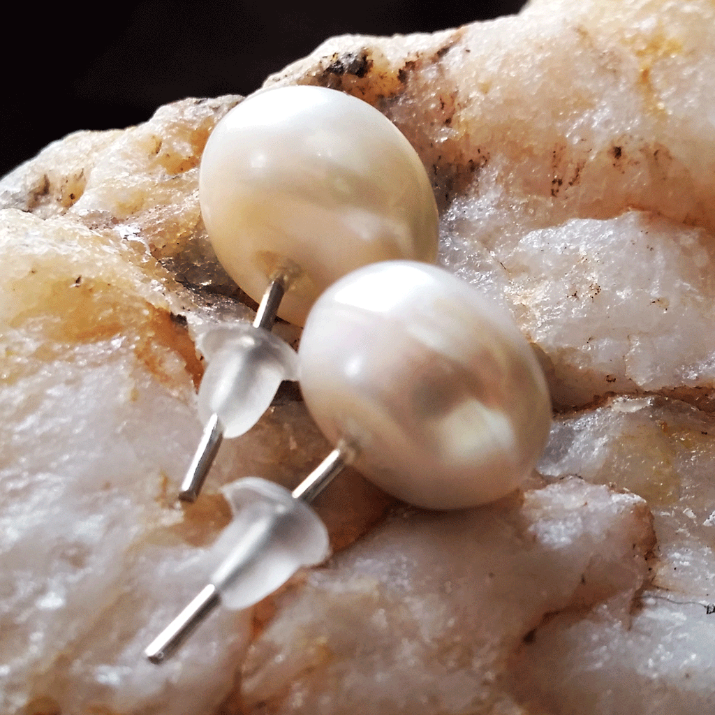 Hello And Goodbye / Designer Jewelry Silver Earrings Natural White Pearls Hypoallergenic Studs Most Popular Jewelry Gift For Women