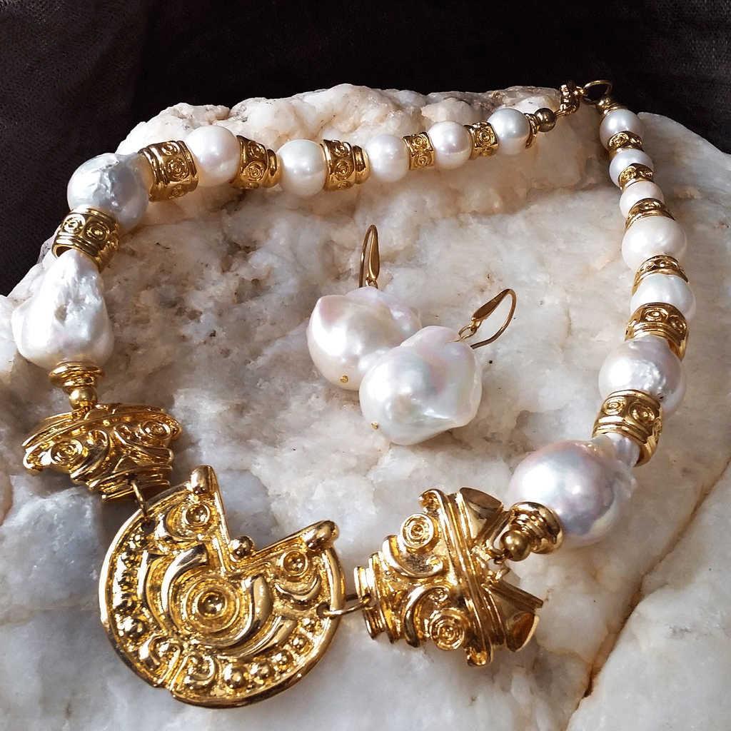 Only In My Dreams / Boho Golden Necklace For Women Necklace Large Baroque Pearl Pendant Unique Pearls Jewelry Gift For Lady