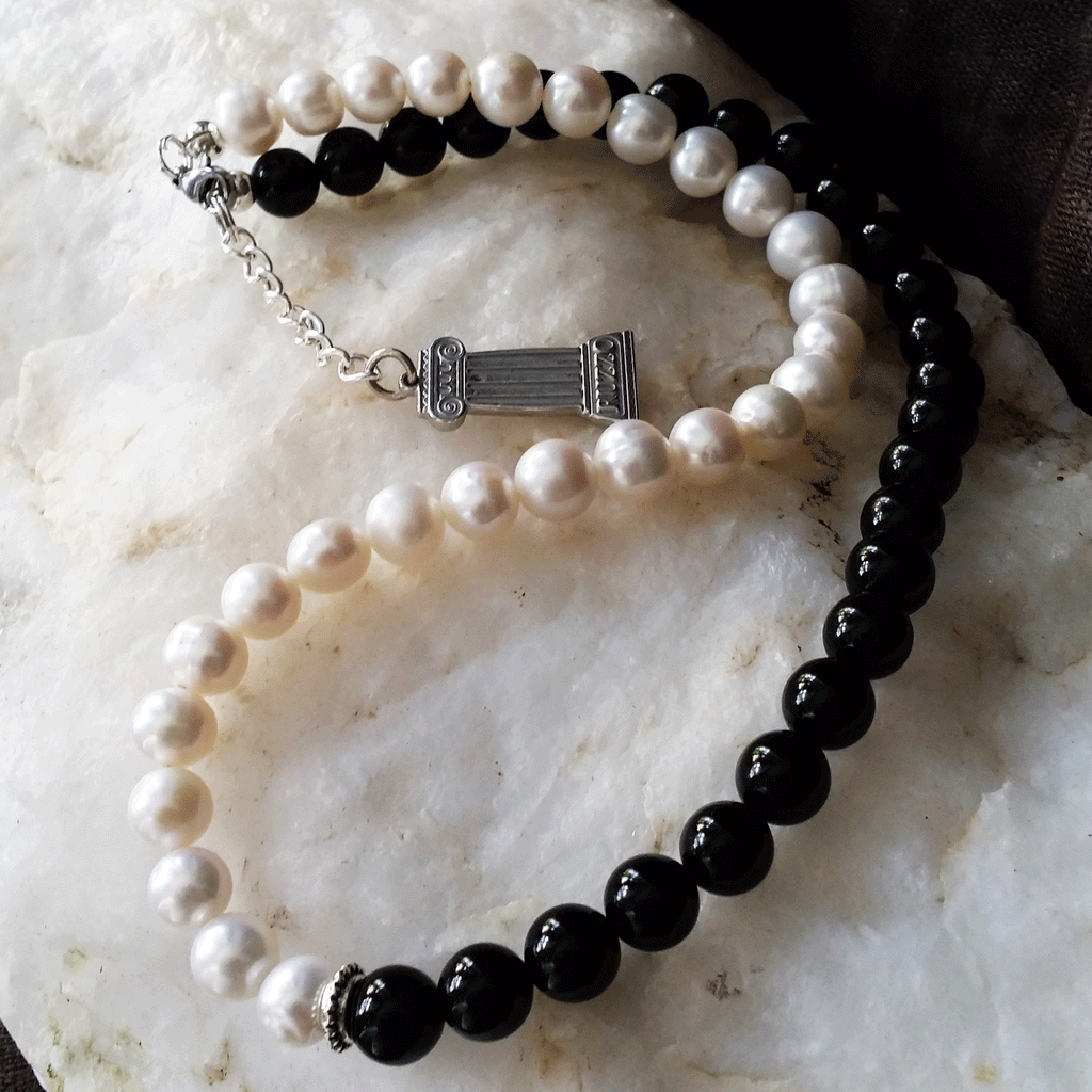 Yin And Yang / Designer Jewelry Classic Pearls Necklace Black Onyx Stone Necklace Yin Yang Necklace Unique Gift for Women