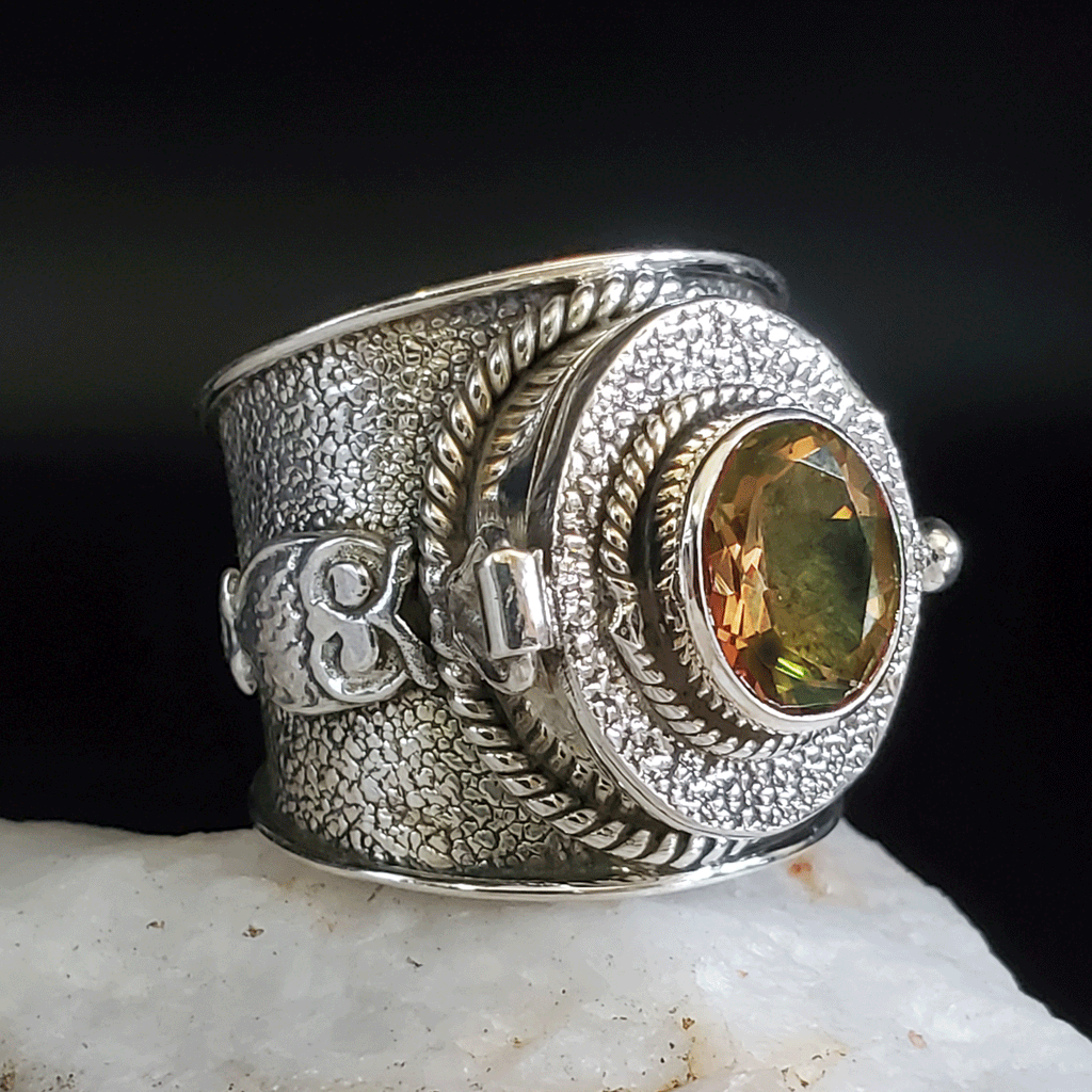 Daily Beast / 7.5 / Designer Jewelry AlexandriteStone Unique Ring Hypoallergenic Silver 925 Ring Gift for Momen