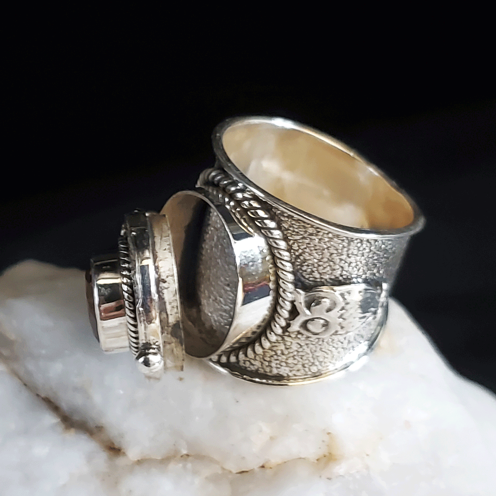 Daily Beast / 7.5 / Designer Jewelry AlexandriteStone Unique Ring Hypoallergenic Silver 925 Ring Gift for Momen