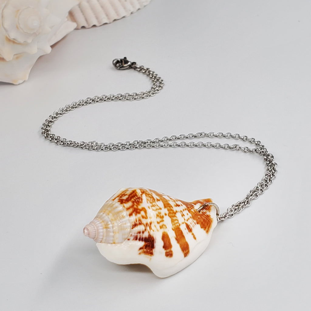 A LITTLE MEMORIES / Designer Silver Necklace Chic Natural Shell Centerpiece Elegant Handmade Minimalist Jewelry Gift for Her
