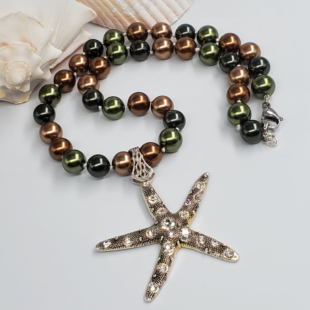 ALL EYES ON YOU / Designer Jewelry Large Sea Star Necklace Majorca Pearl Necklace Boho Ocean Beach Necklace for Lady