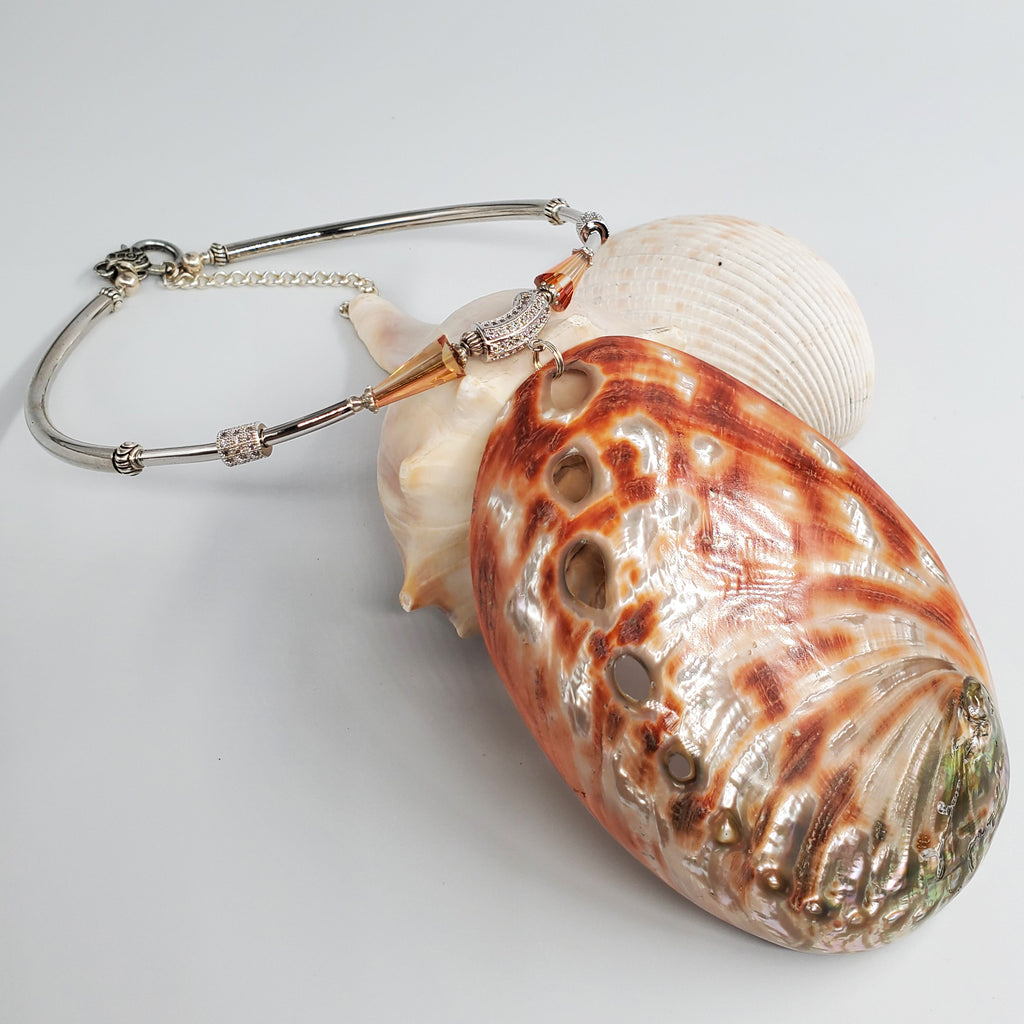 OCEAN QUEEN / Designer Jewelry Large Ocean Shell Necklace Shell Mother Of Pearl Stone Necklace Boho Big Seashell Necklace