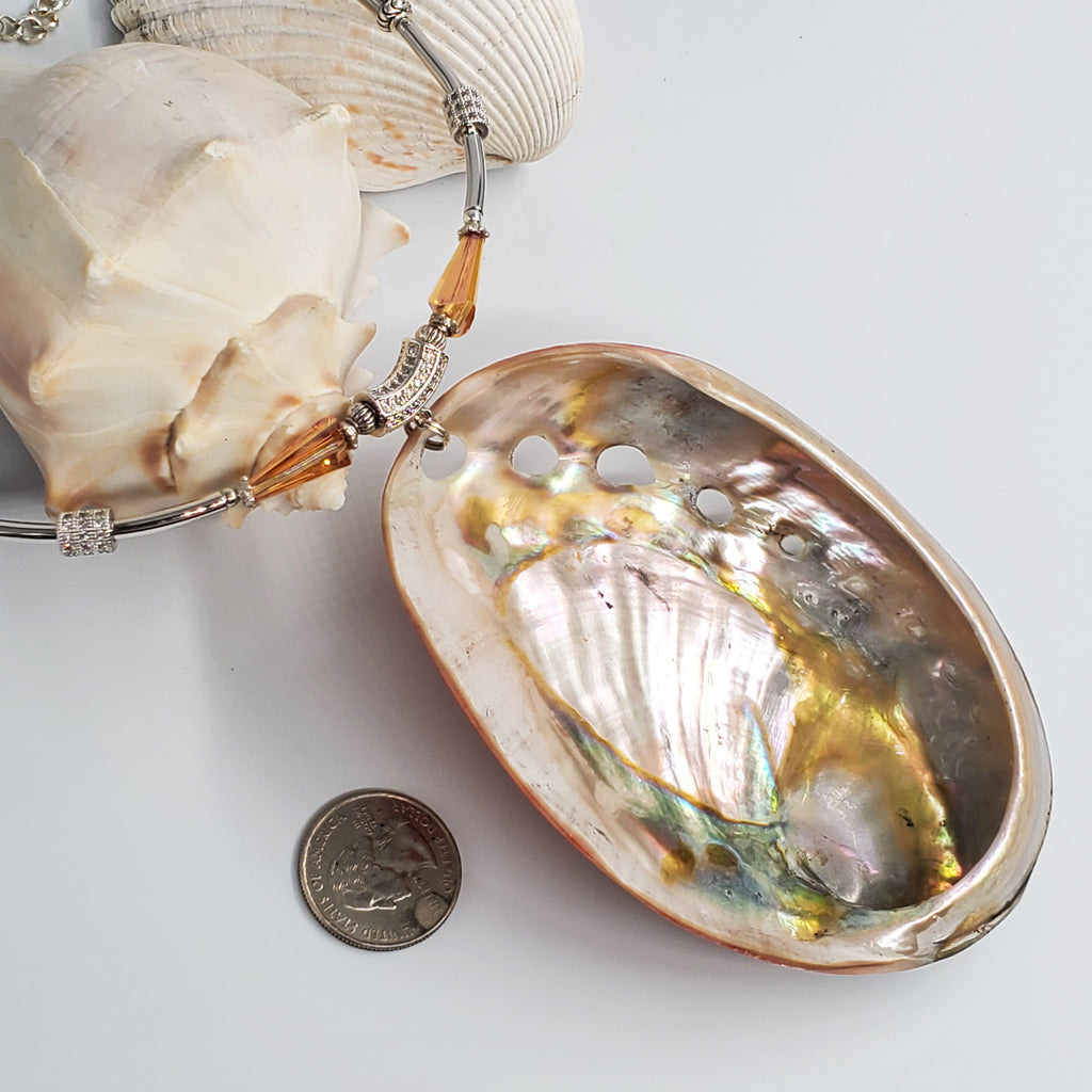 OCEAN QUEEN / Designer Jewelry Large Ocean Shell Necklace Shell Mother Of Pearl Stone Necklace Boho Big Seashell Necklace