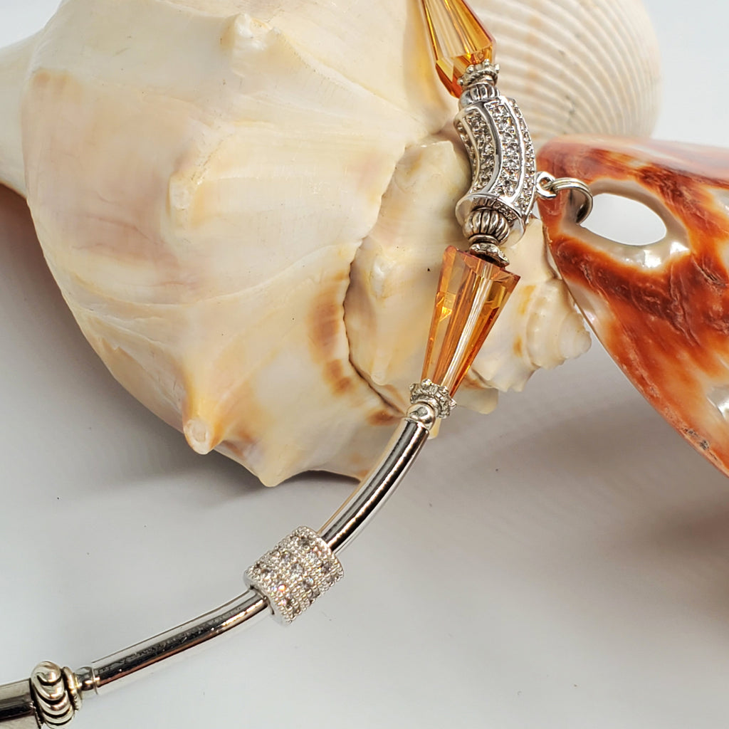 OCEAN QUEEN / Designer Jewelry Large Ocean Shell Necklace Shell Mother Of Pearl Stone Necklace Boho Big Seashell Necklace