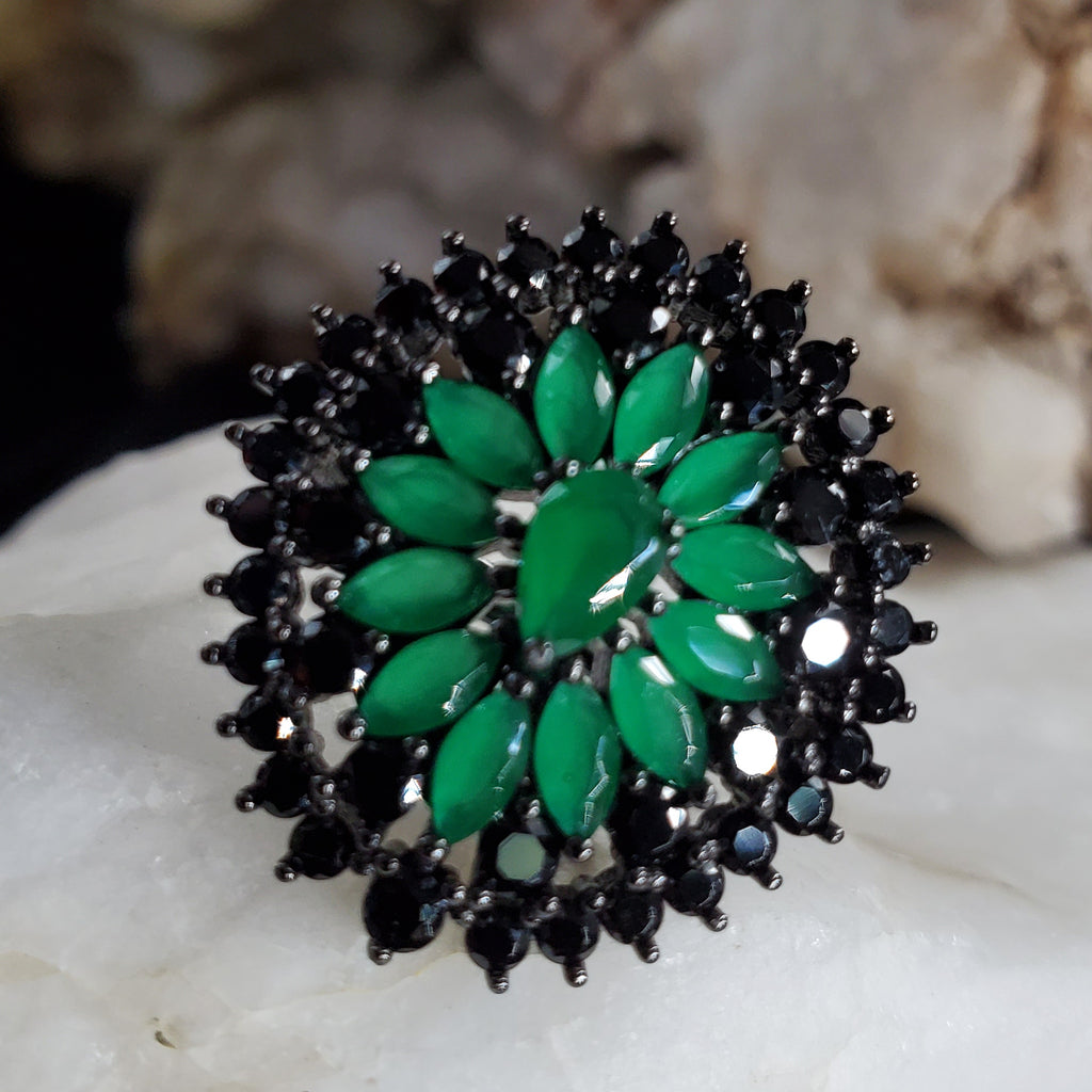 Beyond Me / 7 / Designer Jewelry Green Chalcedony Stone Unique Ring Hypoallergenic Silver 925 Ring Gift for Momen