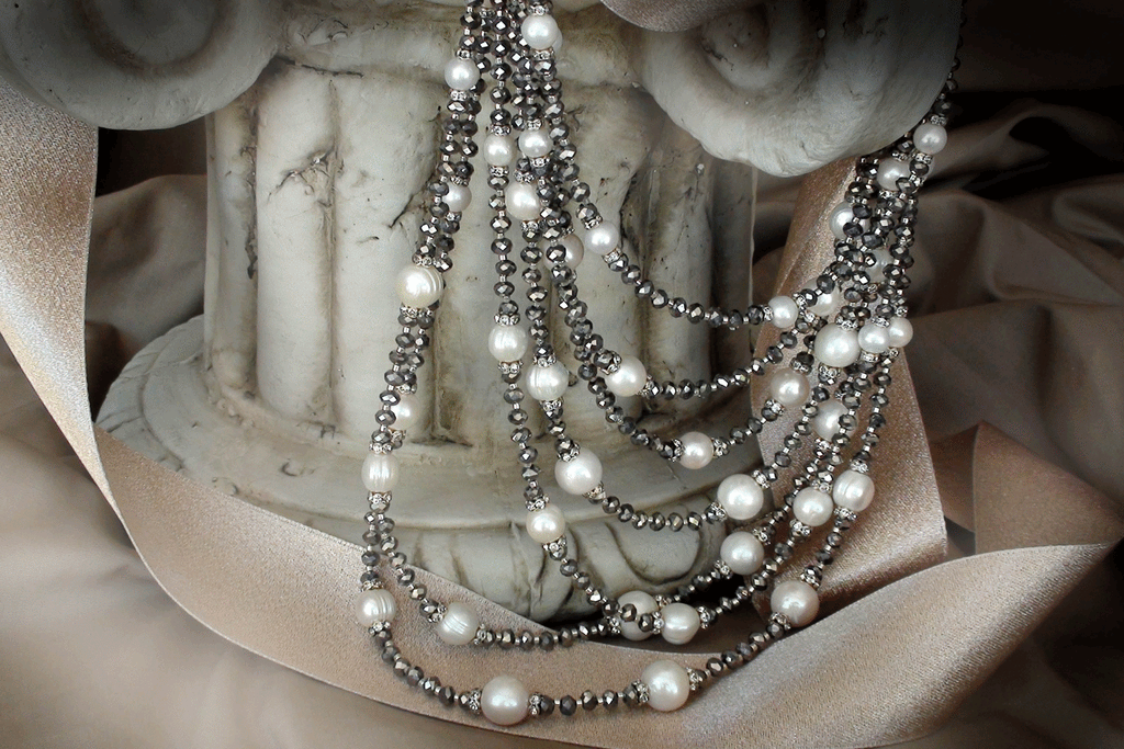 Rings of Love / Necklace for Women Classic Pearls Silver European crystals Necklace Pearl Pendant Unique Pearls Jewelry Gift For Lady