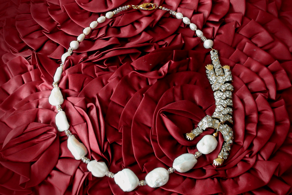 W / Dangerous Beauty