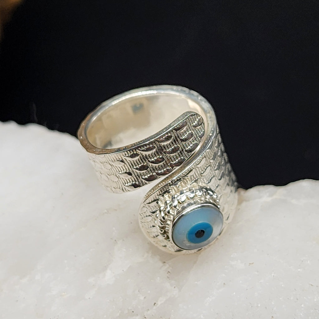 Ocean Spell / 7 - 7.5 / Designer Jewelry Natural Mother of Pearl Stone Unique Ring Hypoallergenic Silver 925 Ring Gift for Momen