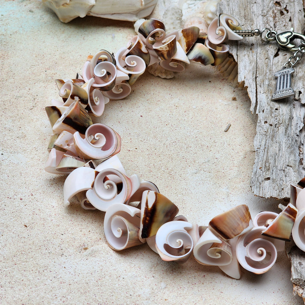 PURE WATTERS / Natural Ocean Shells Seashell Neckless Natural Shell Centerpiece Elegant Handmade Jewelry Perfect Gift for Her